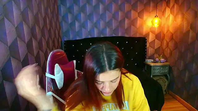 LiaHarryis online show from 11/28/25, 07:16