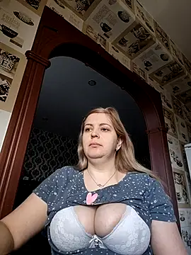 Lady nice cat online show from 04/09/26, 02:44