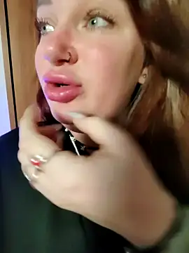 Snapshot of EllieOz chatting on 01/26/25, 12:11 EllieOz online show from 01/26/25, 12:11