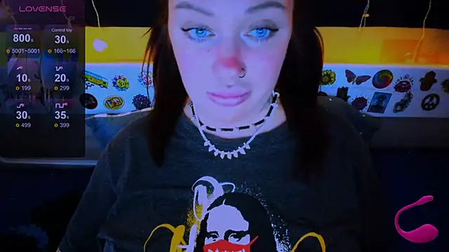 Snapshot of EllieOz chatting on 03/17/25, 03:29 EllieOz online show from 03/17/25, 03:29
