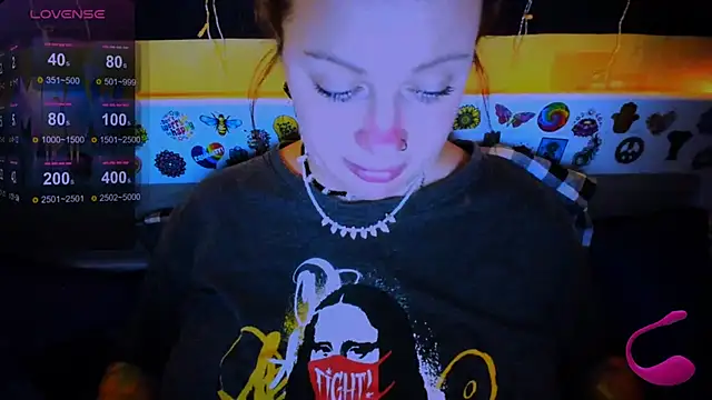 Snapshot of EllieOz chatting on 03/19/25, 05:28 EllieOz online show from 03/19/25, 05:28