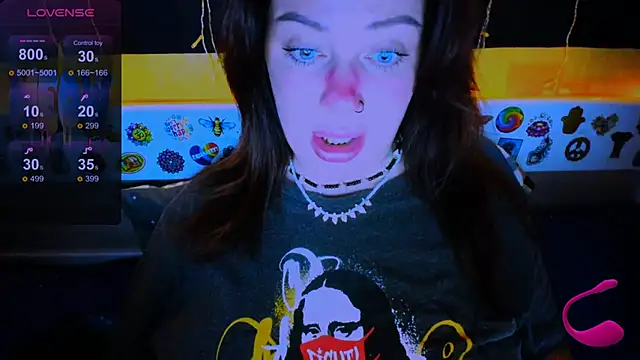 Snapshot of EllieOz chatting on 03/21/25, 05:34 EllieOz online show from 03/21/25, 05:34