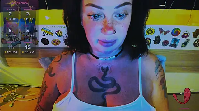 EllieOz online show from 12/18/25, 03:40