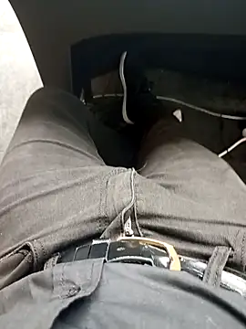 Snapshot of Edwin-74 chatting on 04/07/26, 06:14 Edwin-74 online show from 04/07/26, 06:14