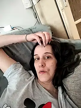 Snapshot of LauraBaby chatting on 03/20/25, 01:15 LauraBaby online show from 03/20/25, 01:15