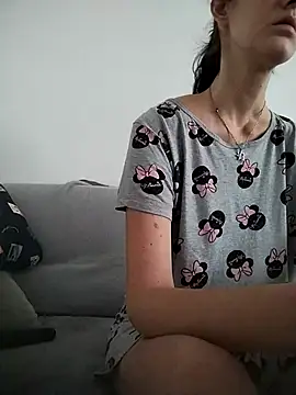 Snapshot of LauraBaby chatting on 10/12/25, 12:04 LauraBaby online show from 10/12/25, 12:04