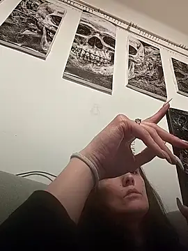 LauraBaby online show from 03/30/26, 07:37