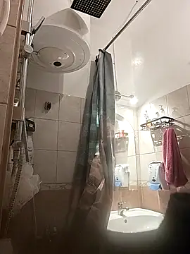 LauraBaby online show from 04/12/26, 06:13