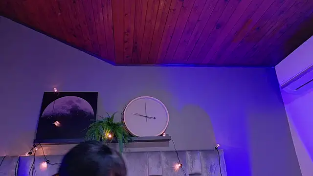 Snapshot of nahomi_campbell chatting on 10/17/25, 07:38 nahomi campbell online show from 10/17/25, 07:38