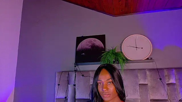 Snapshot of nahomi_campbell chatting on 10/20/25, 07:36 nahomi campbell online show from 10/20/25, 07:36