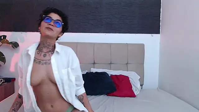 anaroman01 online show from 04/01/26, 11:35