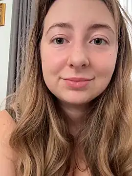 Snapshot of curvyflawless chatting on 10/26/25, 06:41 curvyflawless online show from 10/26/25, 06:41