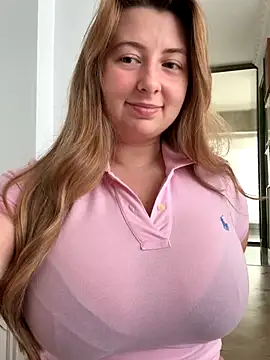 Snapshot of curvyflawless chatting on 10/27/25, 07:45 curvyflawless online show from 10/27/25, 07:45