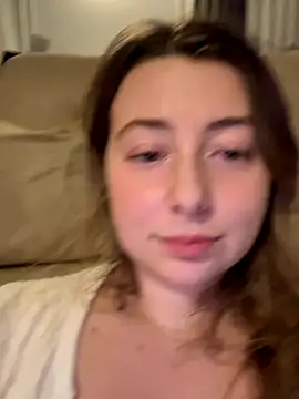 Snapshot of curvyflawless chatting on 11/18/25, 06:12 curvyflawless online show from 11/18/25, 06:12