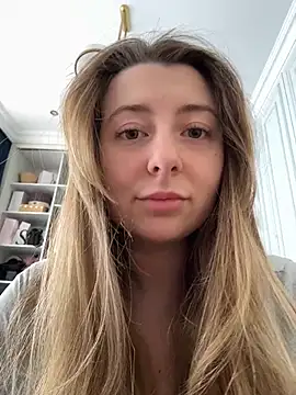 Snapshot of curvyflawless chatting on 02/21/26, 09:43 curvyflawless online show from 02/21/26, 09:43