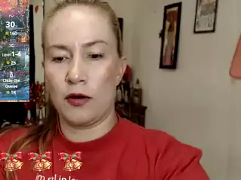 Snapshot of CATRINA-83 chatting on 12/13/24, 11:28 CATRINA-83 online show from 12/13/24, 11:28