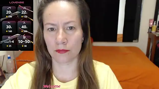 Snapshot of CATRINA-83 chatting on 09/21/25, 12:40 CATRINA-83 online show from 09/21/25, 12:40