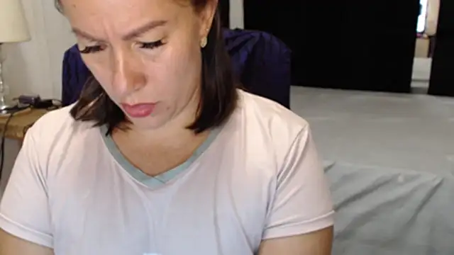 Snapshot of CATRINA-83 chatting on 07/11/26, 11:35 CATRINA-83 online show from 07/11/26, 11:35
