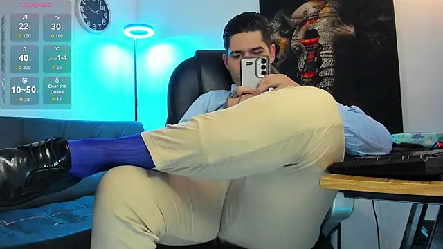 Nicolas Fellener online show from 03/17/26, 03:33