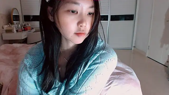 -Lucky Girl online show from 12/23/25, 05:49