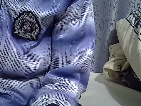 Snapshot of sweet_veee chatting on 10/25/25, 06:57 sweet veee online show from 10/25/25, 06:57