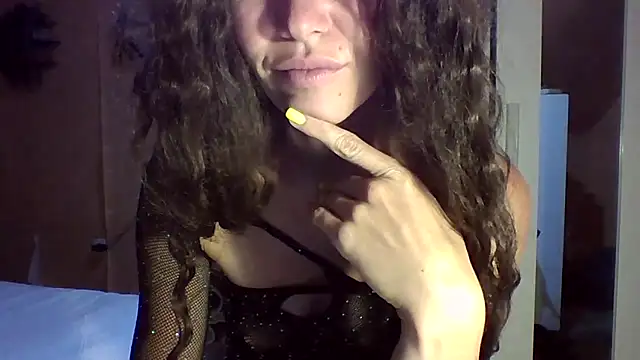 Snapshot of tmona1917 chatting on 09/13/25, 05:35 tmona1917 online show from 09/13/25, 05:35