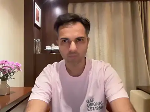 Snapshot of immog727 chatting on 03/09/25, 04:44 immog727 online show from 03/09/25, 04:44