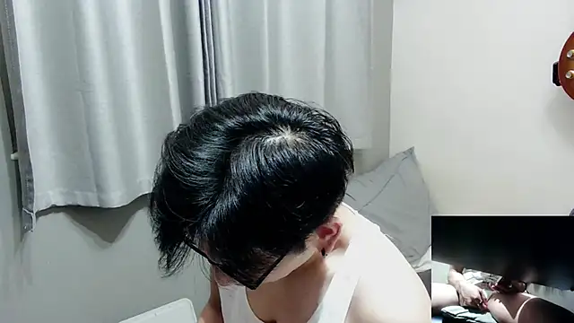 UndreamtM online show from 09/18/25, 02:08