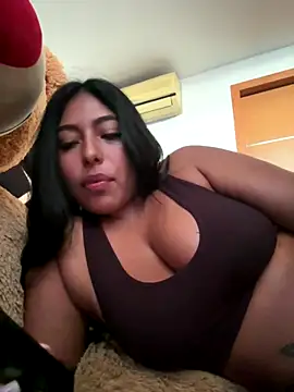 emmyjhonson07 online show from 11/24/25, 02:17