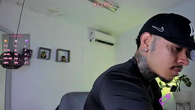 JordanSmiith  online show from 02/03/25, 08:13