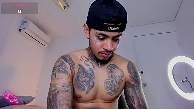 JordanSmiith  online show from 02/13/25, 11:26