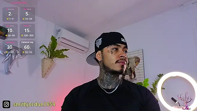 JordanSmiith  online show from 10/08/25, 07:55