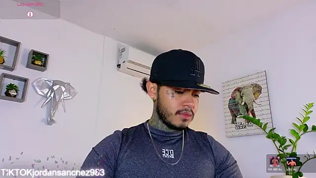 JordanSmiith  online show from 02/06/26, 08:23