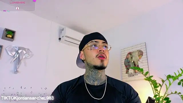 JordanSmiith  online show from 03/12/26, 08:48