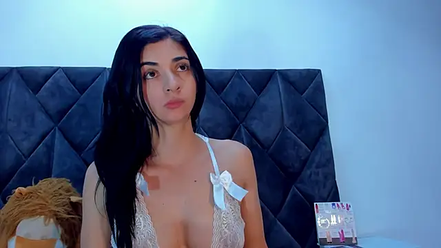 Linisprincehot69 online show from 01/12/25, 04:29