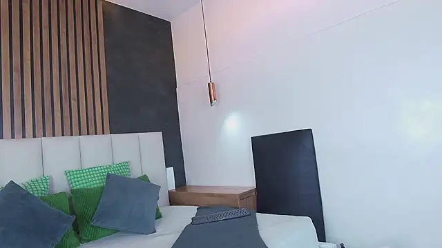 Snapshot of eva_daemon chatting on 03/12/26, 11:49 eva daemon online show from 03/12/26, 11:49