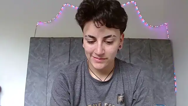 linda 33 online show from 09/23/25, 04:10