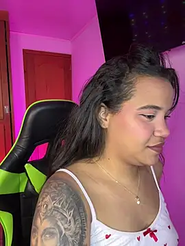 Snapshot of leila_22 chatting on 01/14/26, 06:52 leila 22 online show from 01/14/26, 06:52