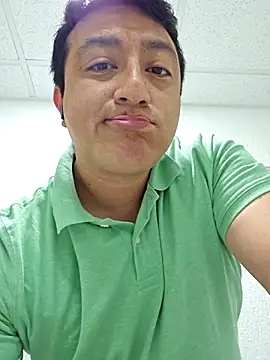 Snapshot of Pnstrokes chatting on 03/04/25, 08:49 Pnstrokes online show from 03/04/25, 08:49