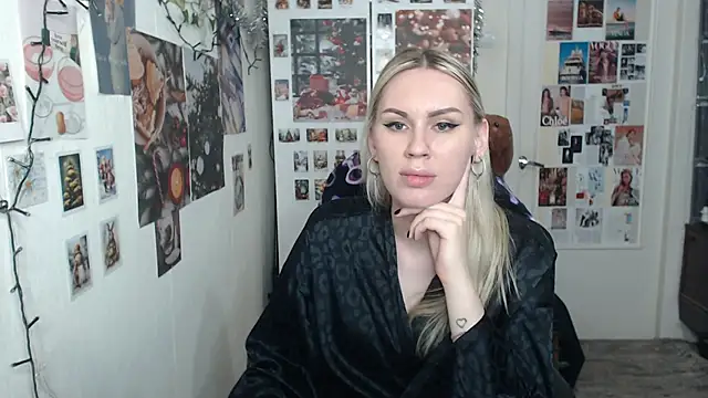 Snapshot of CapriScorpion chatting on 12/15/24, 04:37 CapriScorpion online show from 12/15/24, 04:37