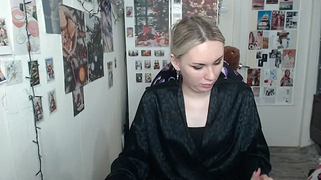 Snapshot of CapriScorpion chatting on 12/23/24, 05:00 CapriScorpion online show from 12/23/24, 05:00