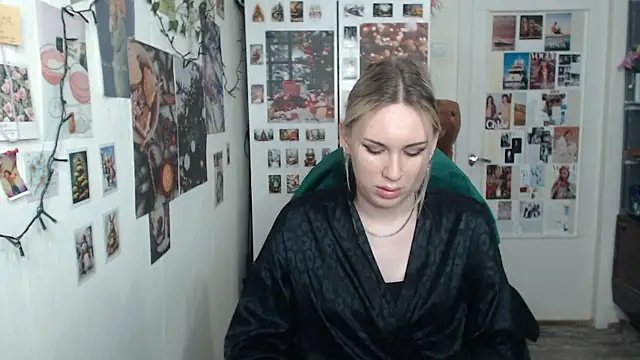 Snapshot of CapriScorpion chatting on 01/31/25, 02:39 CapriScorpion online show from 01/31/25, 02:39
