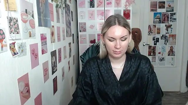 Snapshot of CapriScorpion chatting on 03/05/25, 02:23 CapriScorpion online show from 03/05/25, 02:23