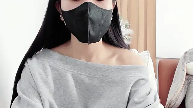 Lita-Julia online show from 03/20/25, 04:40