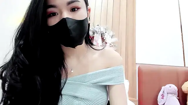 Lita-Julia online show from 09/18/25, 12:29