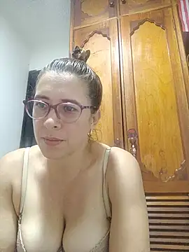 Snapshot of mademonsexy chatting on 07/09/26, 03:43 mademonsexy online show from 07/09/26, 03:43