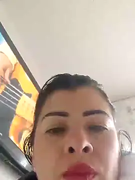 Snapshot of queen_fetish chatting on 12/03/24, 07:44 queen fetish online show from 12/03/24, 07:44