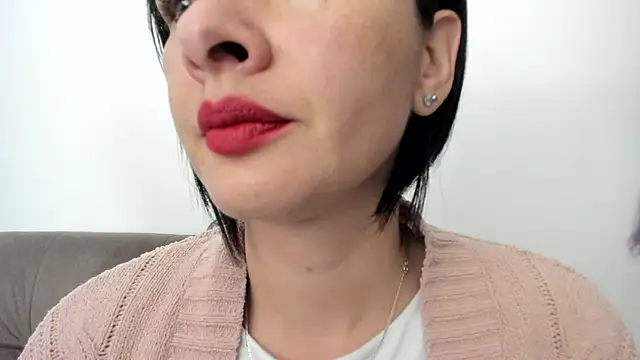 Snapshot of queen_fetish chatting on 01/16/25, 09:48 queen fetish online show from 01/16/25, 09:48