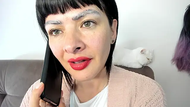 Snapshot of queen_fetish chatting on 01/16/25, 01:36 queen fetish online show from 01/16/25, 01:36