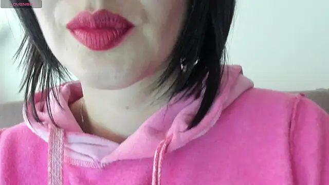 Snapshot of queen_fetish chatting on 02/26/25, 09:48 queen fetish online show from 02/26/25, 09:48